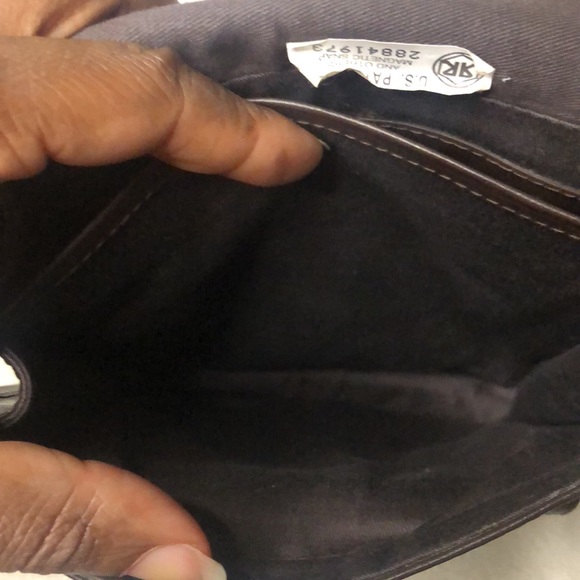 KENNETH COLE dark brown soft leather crossbody handbag. 5 compartments on bag. - Picture 13 of 14